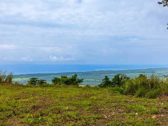 Ocean View 44 Acre Building Lot in Matapalo Costa Rica