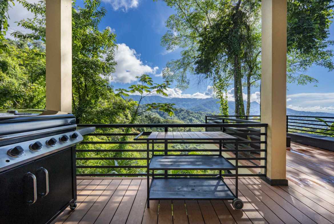 3-Bedroom Jungle Villa with Ocean Views & Private Pool, photo 9 of 24