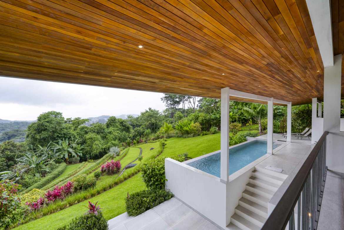 3-Bedroom Villa with Ocean Views & Infinity Pool, photo 24 of 24