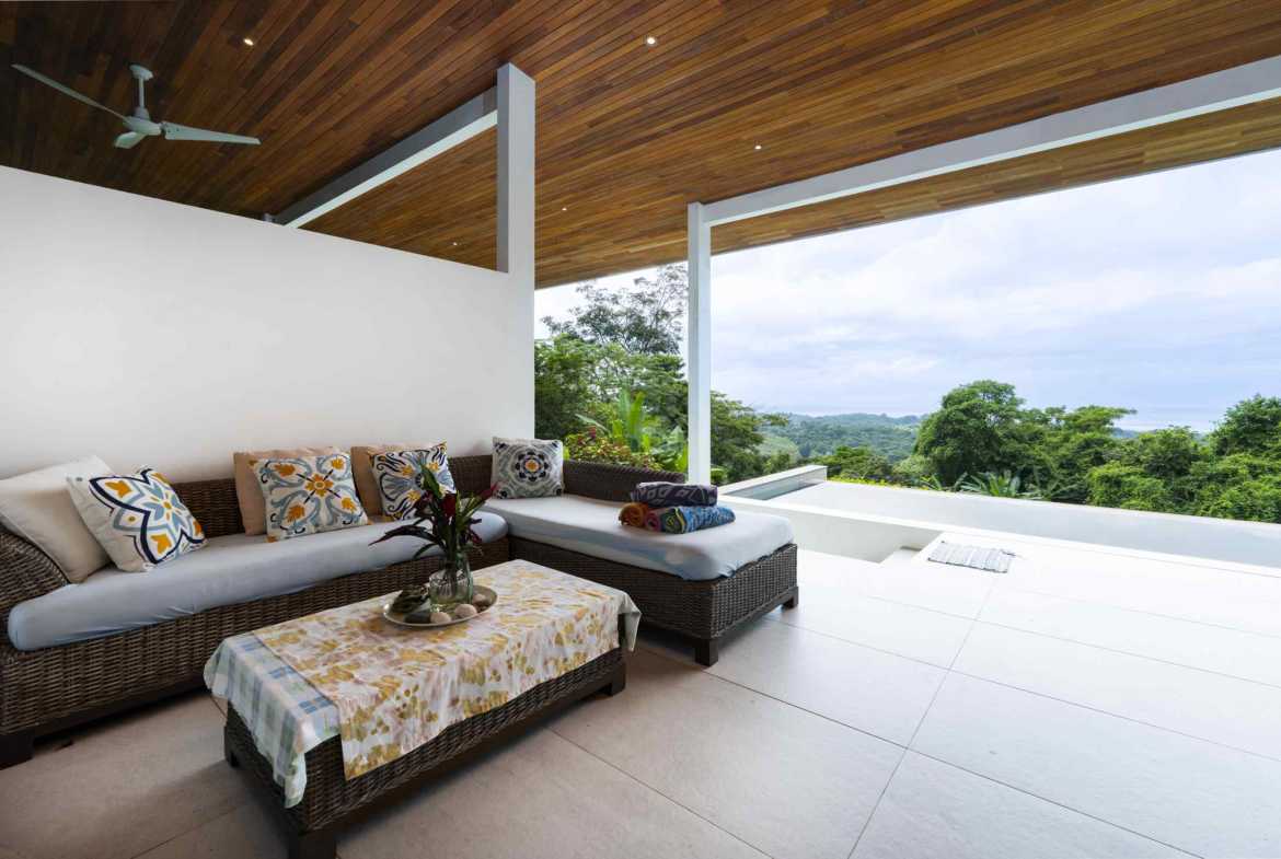 3-Bedroom Villa with Ocean Views & Infinity Pool, photo 5 of 24
