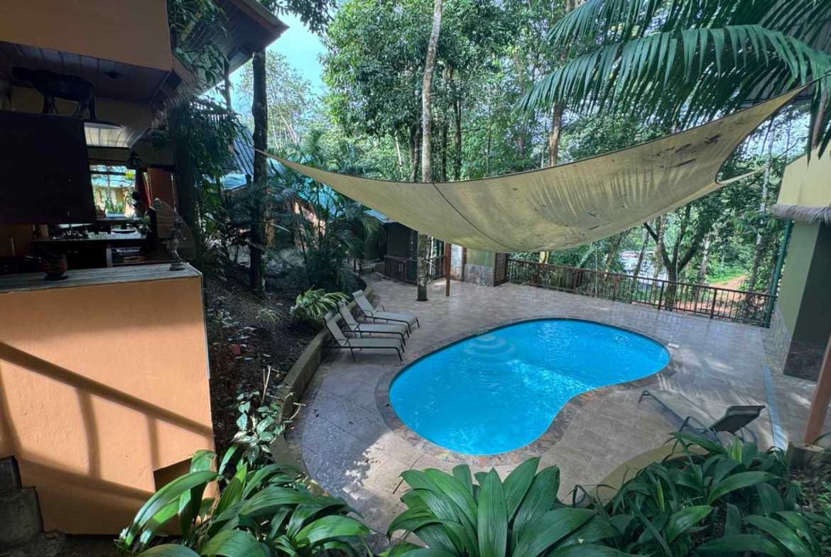 Exclusive 12-Bedroom Hotel with Ocean Views & Pool, photo 23 of 24