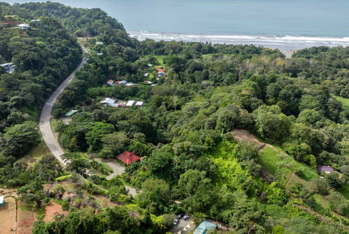 Exclusive 12-Bedroom Hotel with Ocean Views & Pool, photo 15 of 24