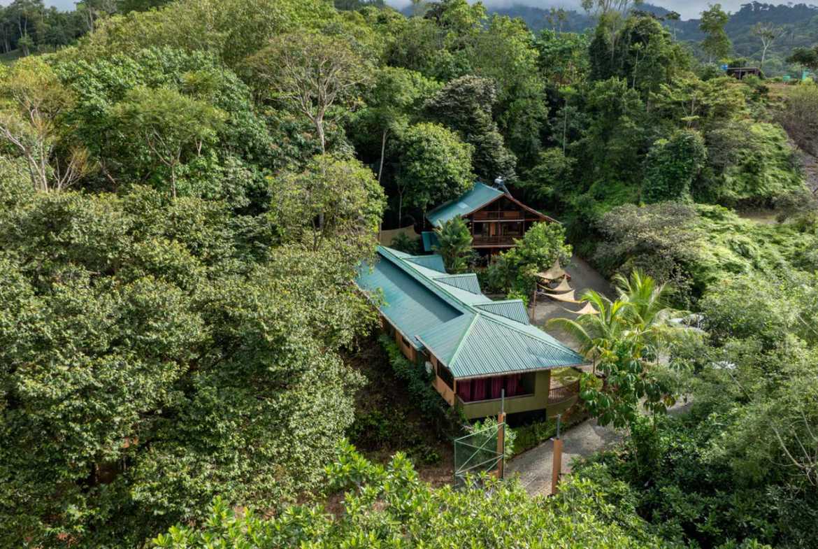 Exclusive 12-Bedroom Hotel with Ocean Views & Pool, photo 14 of 24