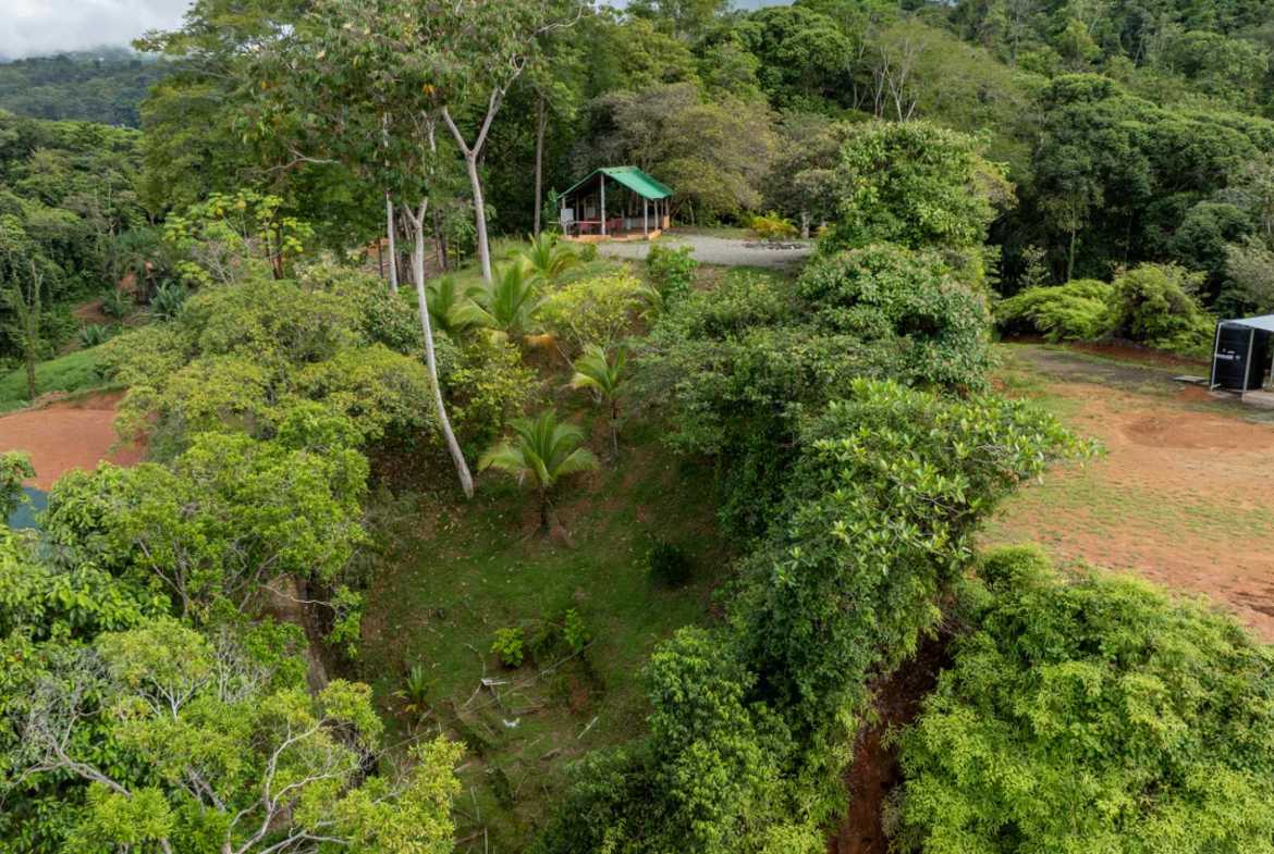 Exclusive 12-Bedroom Hotel with Ocean Views & Pool, photo 12 of 24