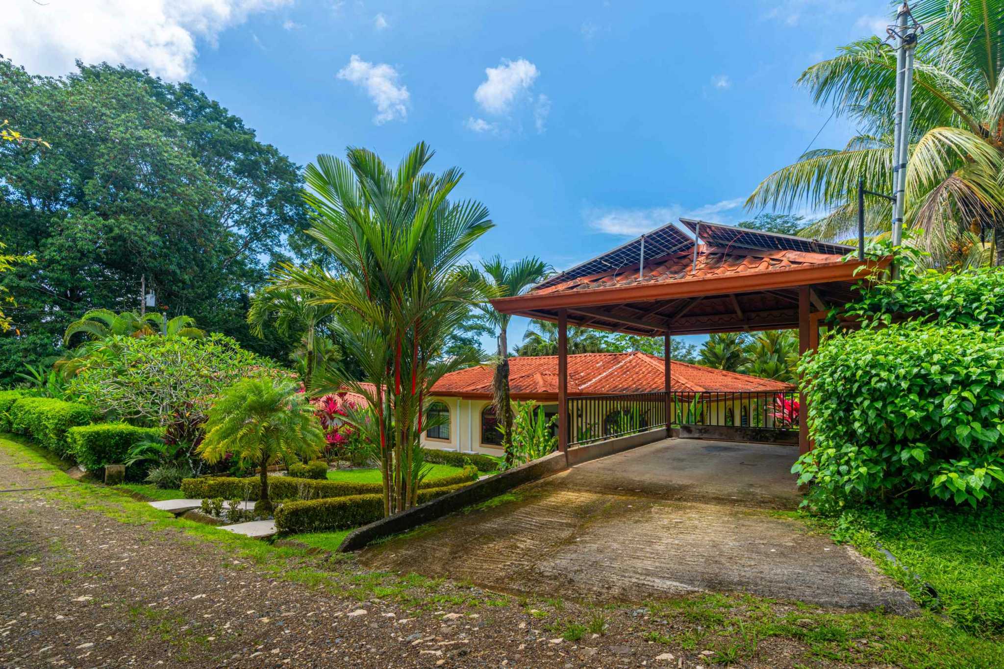 56687-23 Modern 3-Bedroom Home with Mountain Views & Private Pool in Ojochal Costa Rica