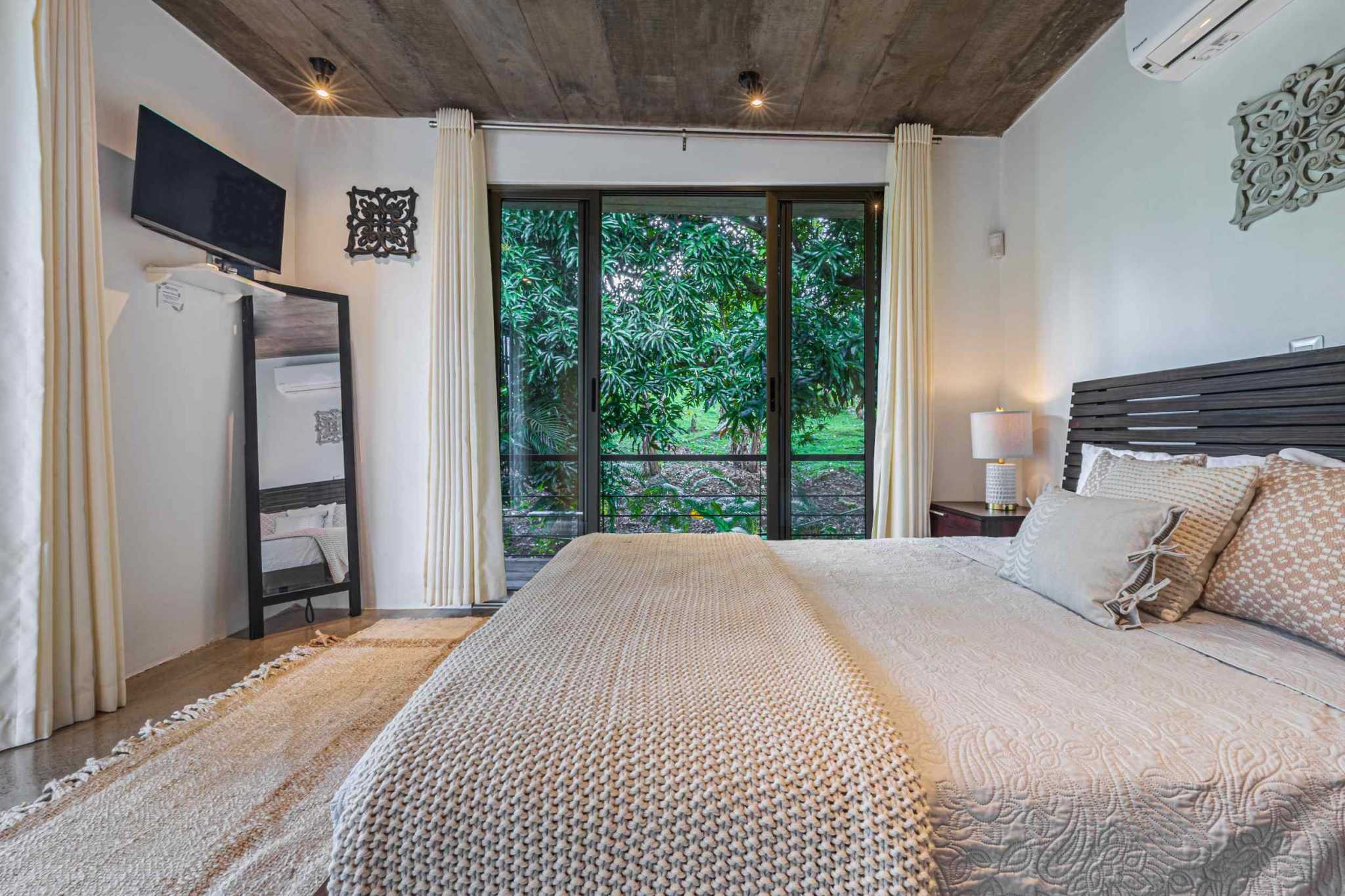 56567-17 Modern 3-Bedroom Villa with Infinity Pool & Ocean Access in Uvita Costa Rica