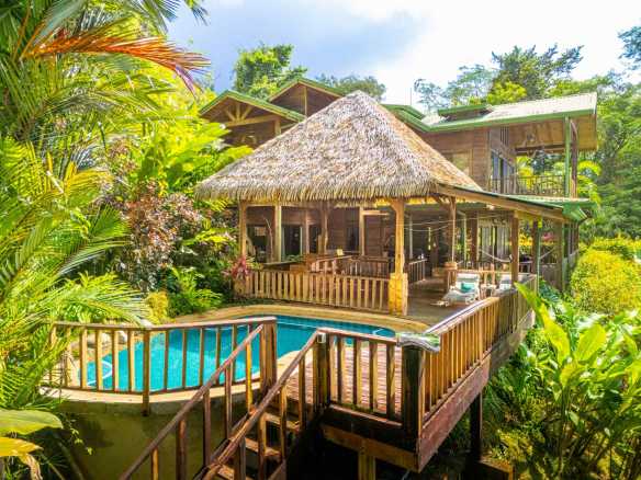 Stunning 5-Bedroom Villa with Ocean Views & Guest Casita in Bahia Costa Rica