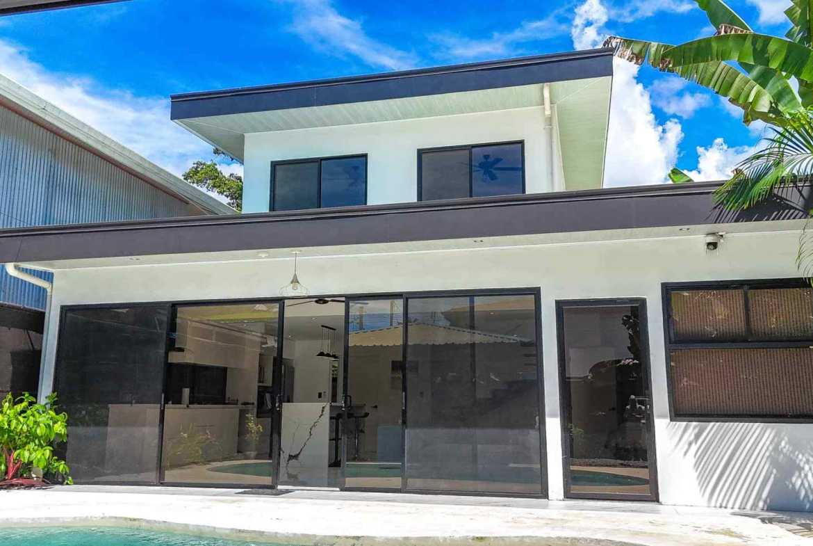 3-Bedroom Home with Private Pool & BBQ Rancho, photo 6 of 24
