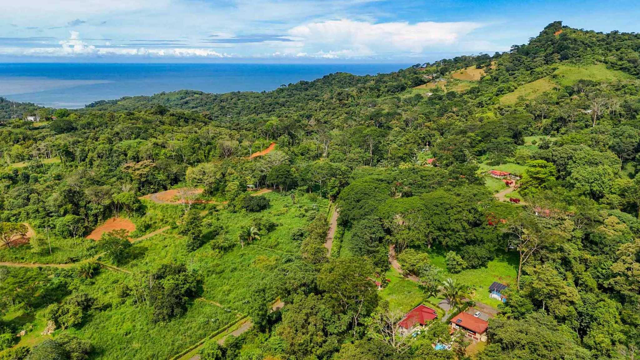 55858-9 Building Lot with Legal Water in Ojochal Costa Rica