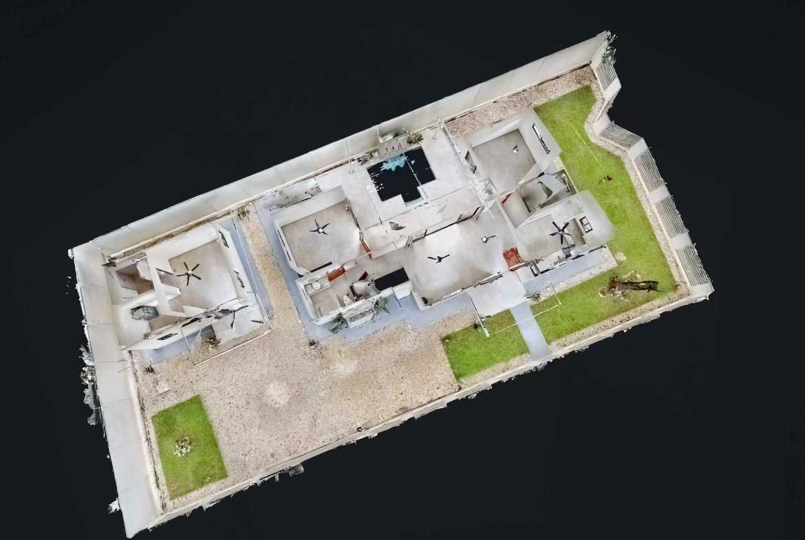 Modern 3-Bedroom Home with Pool & Studio, photo 21 of 24