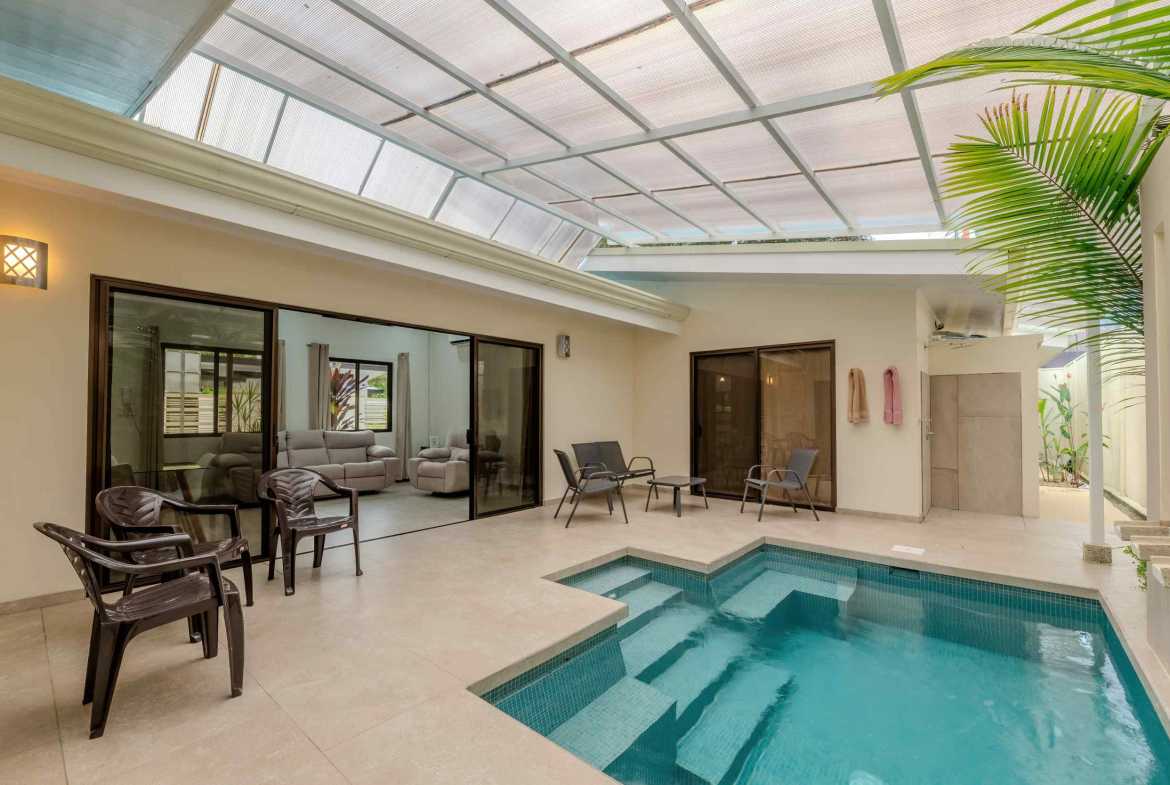 Modern 3-Bedroom Home with Pool & Studio, photo 9 of 24