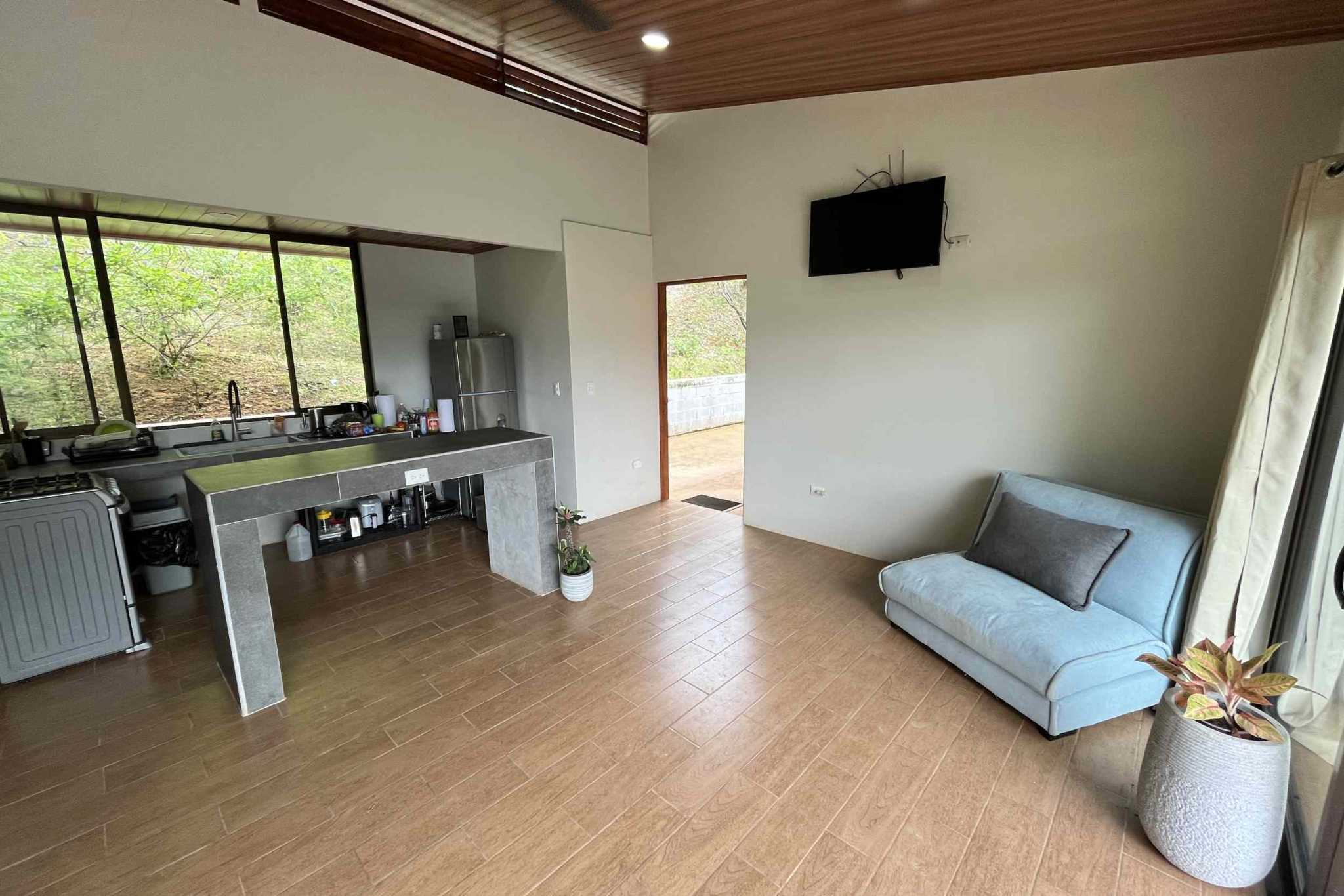 Charming 3-Bedroom Mountain Home with Views & Guest Cabin in Tres Rios Costa Rica