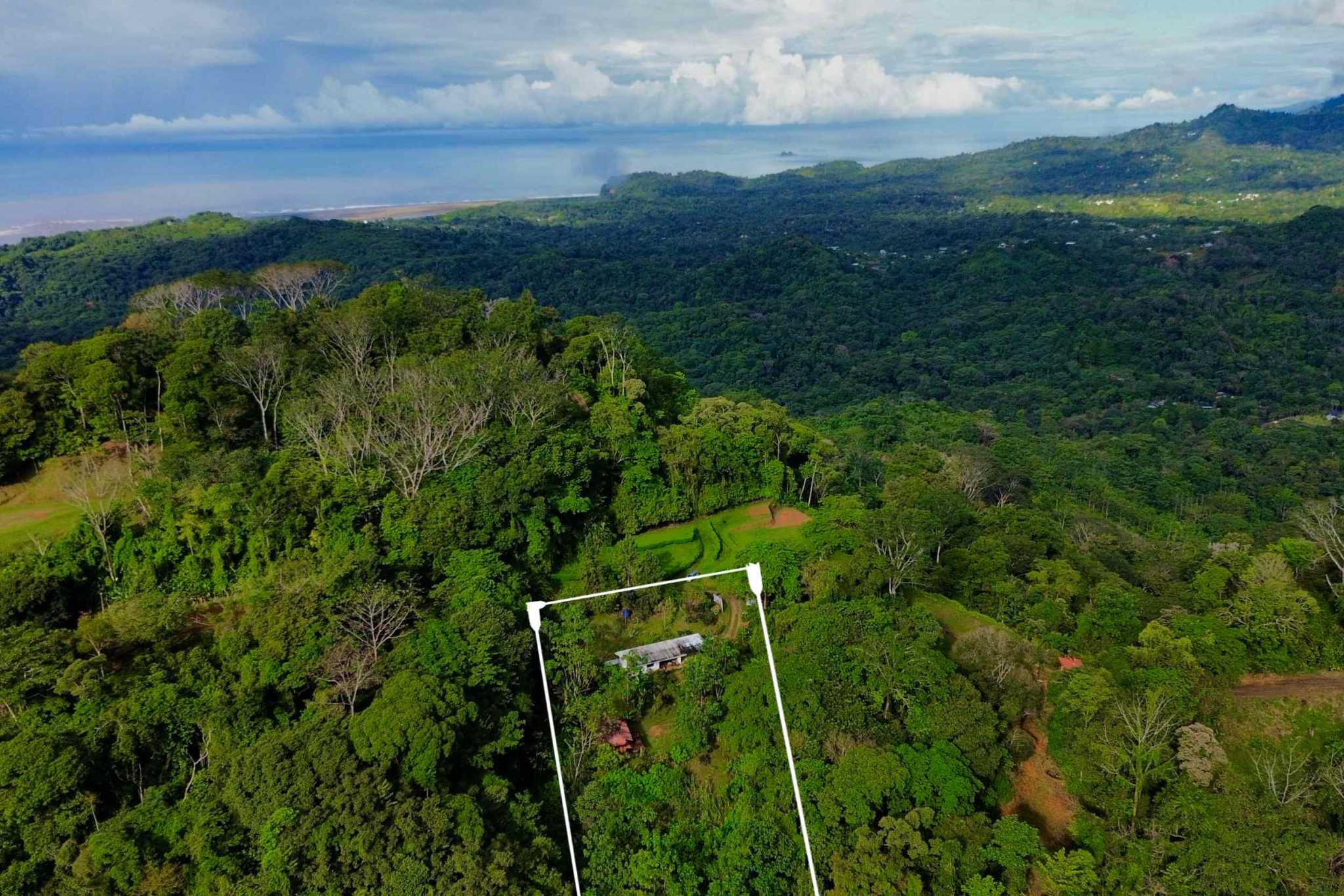 Charming 3-Bedroom Mountain Home with Views & Guest Cabin in Tres Rios Costa Rica