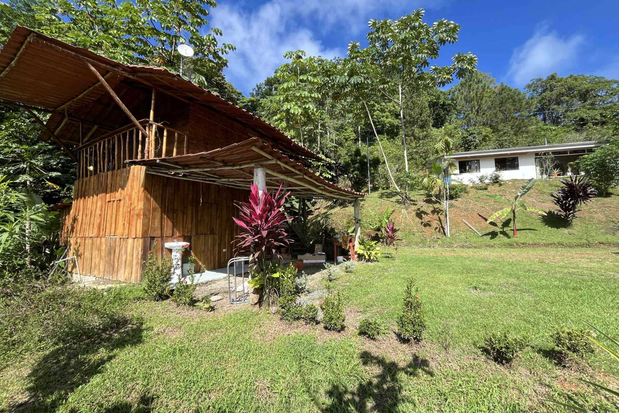 Charming 3-Bedroom Mountain Home with Views & Guest Cabin in Tres Rios Costa Rica