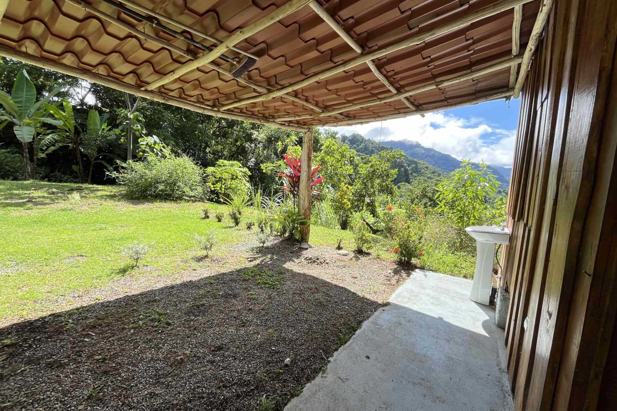 Charming 3-Bedroom Mountain Home with Views & Guest Cabin in Tres Rios Costa Rica