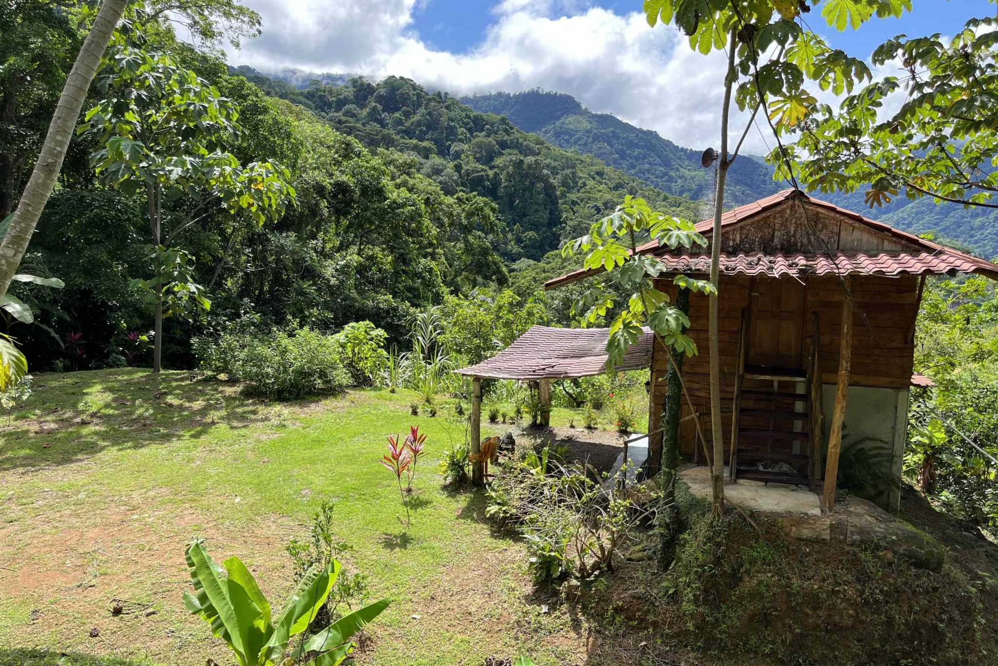 Charming 3-Bedroom Mountain Home with Views & Guest Cabin in Tres Rios Costa Rica