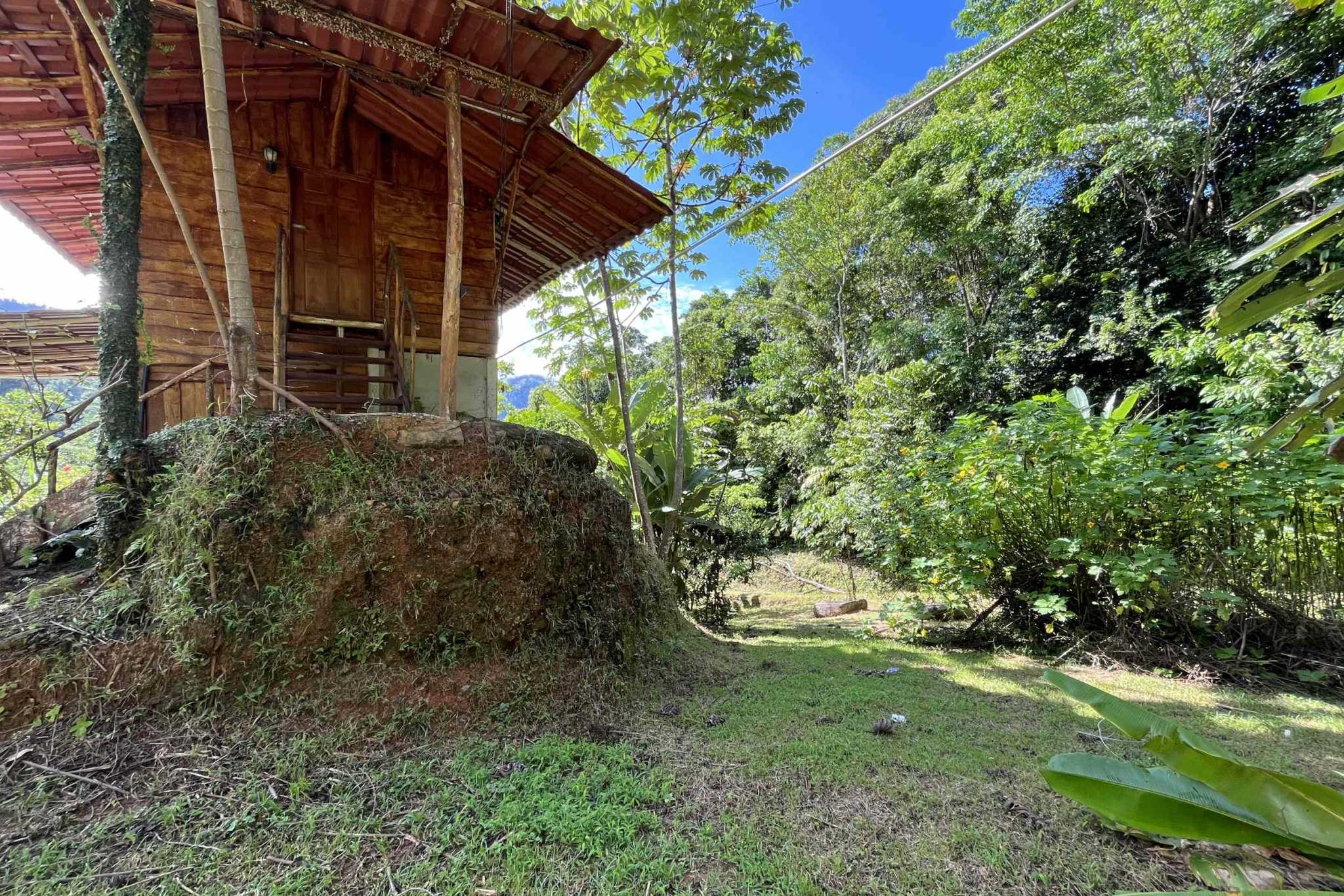 Charming 3-Bedroom Mountain Home with Views & Guest Cabin in Tres Rios Costa Rica