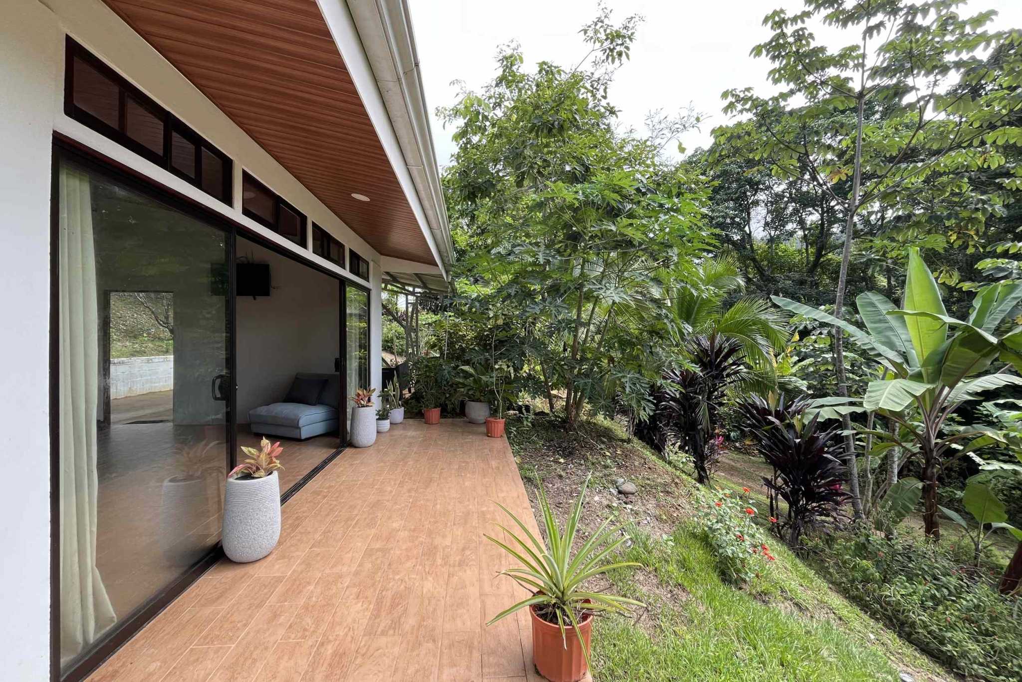 Charming 3-Bedroom Mountain Home with Views & Guest Cabin in Tres Rios Costa Rica