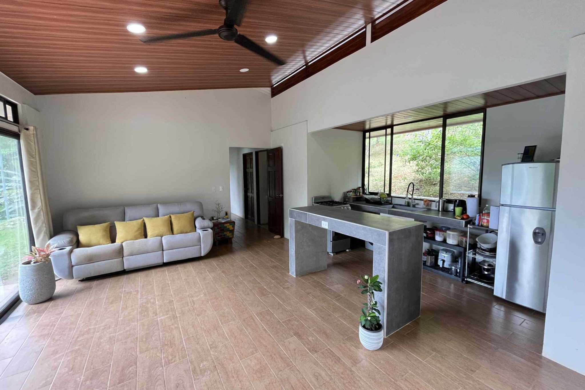 Charming 3-Bedroom Mountain Home with Views & Guest Cabin in Tres Rios Costa Rica