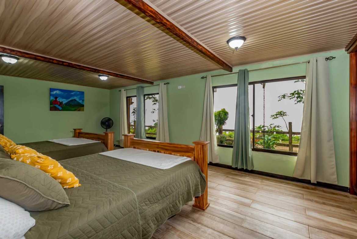 4-bedroom home in Tres Rios, Costa Rica – photo 40 of 48