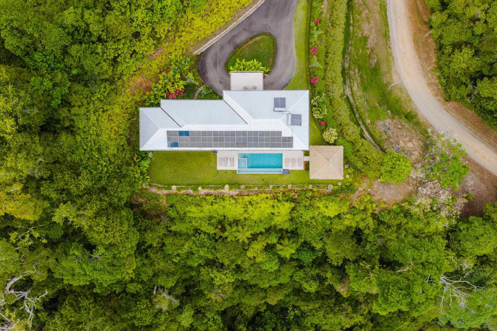 63576-25 Luxury 5-Bedroom Estate with Ocean Views & Infinity Pool in Lagunas Costa Rica