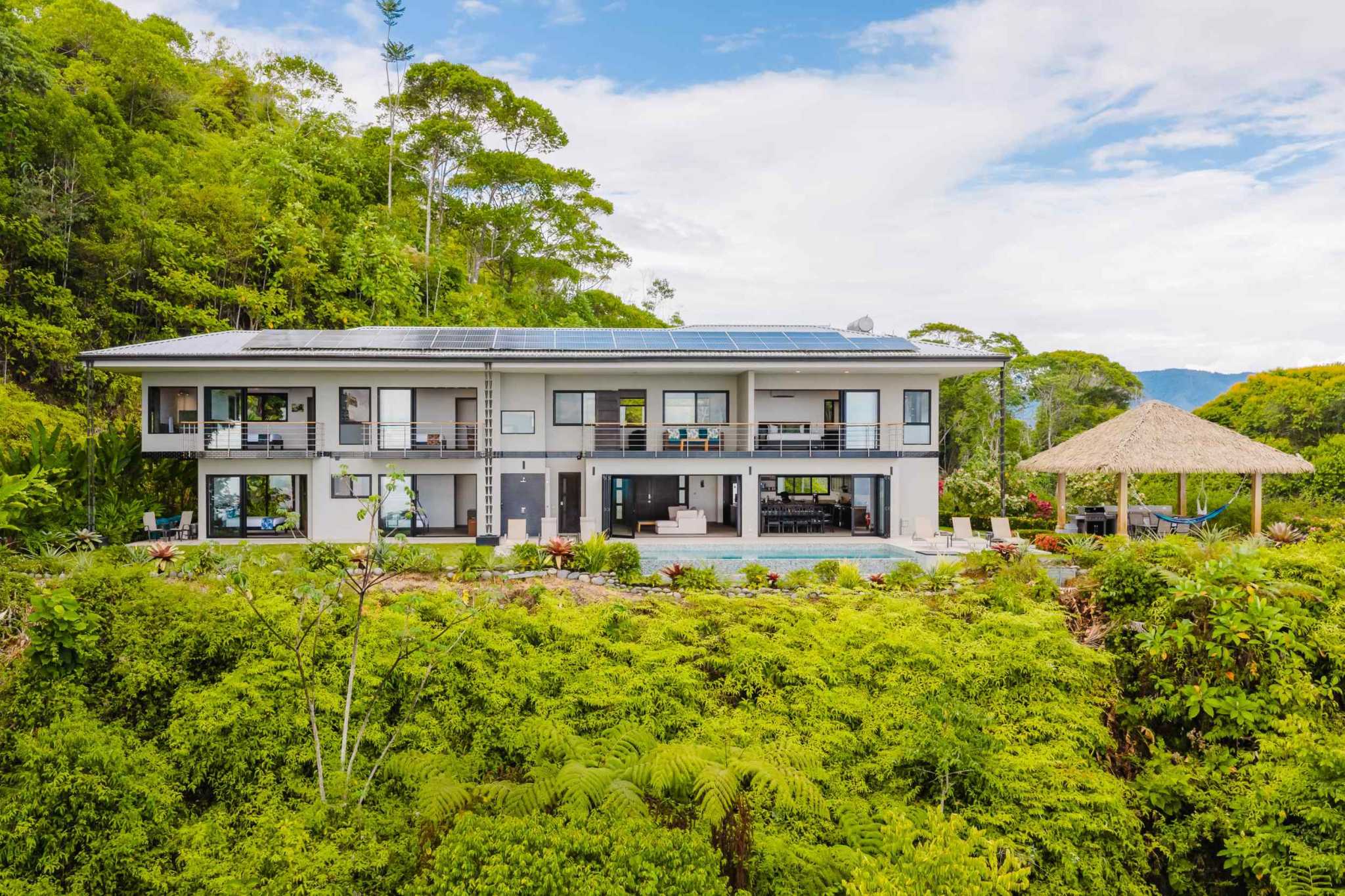 63576-23 Luxury 5-Bedroom Estate with Ocean Views & Infinity Pool in Lagunas Costa Rica