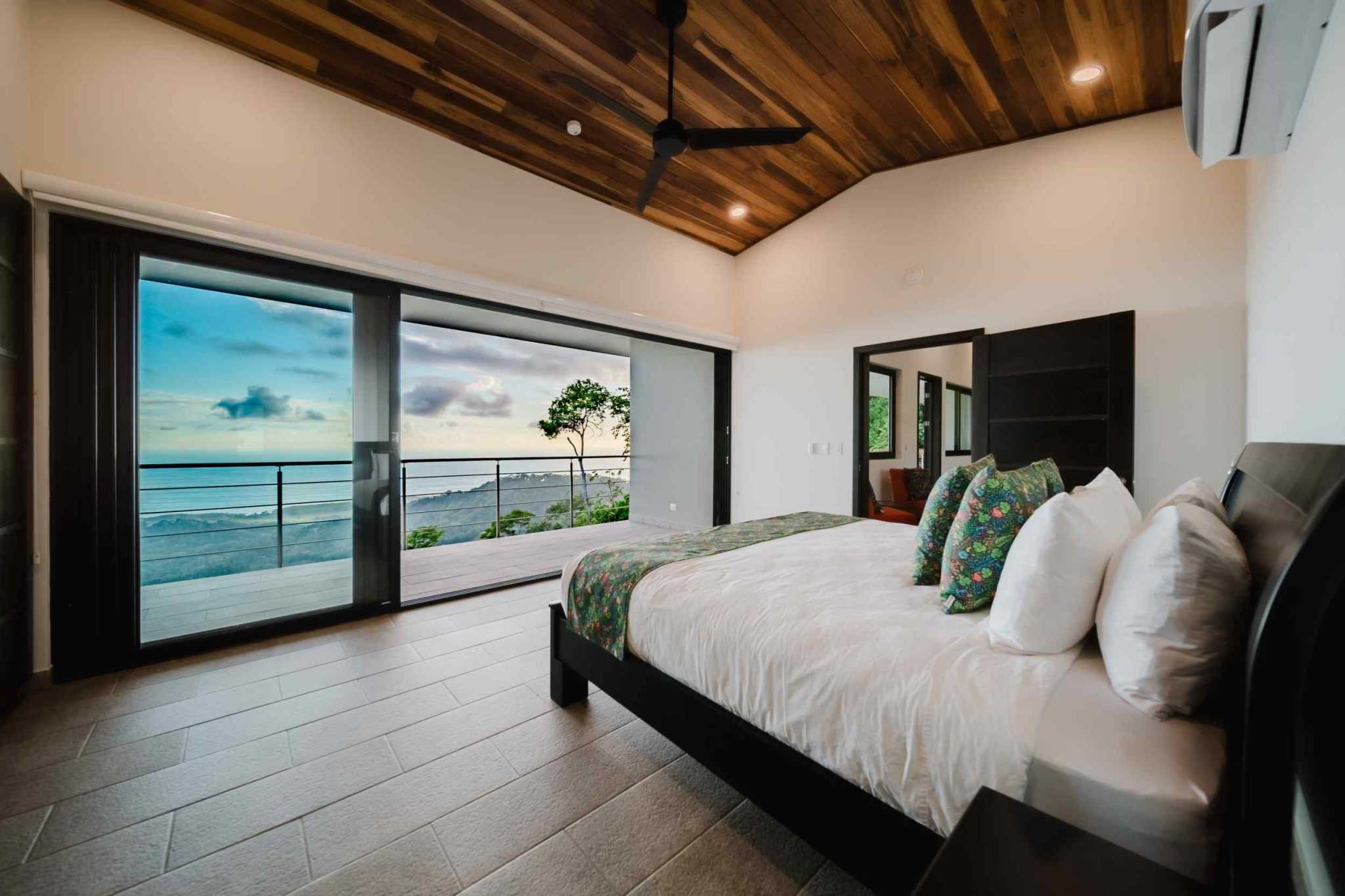 63576-17 Luxury 5-Bedroom Estate with Ocean Views & Infinity Pool in Lagunas Costa Rica