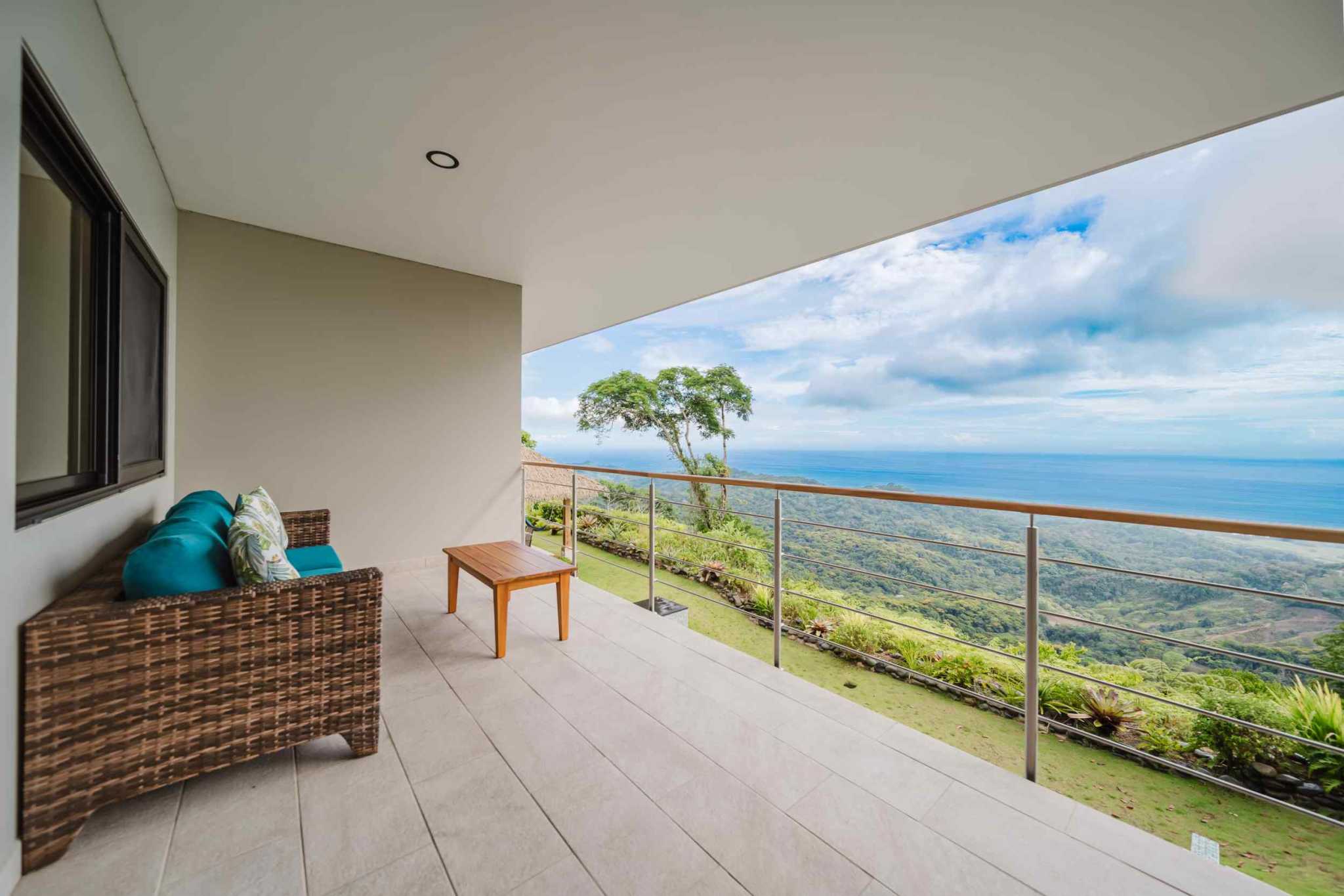 63576-14 Luxury 5-Bedroom Estate with Ocean Views & Infinity Pool in Lagunas Costa Rica