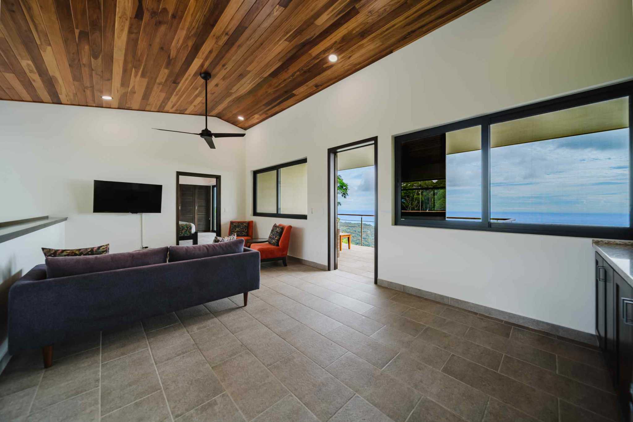 63576-13 Luxury 5-Bedroom Estate with Ocean Views & Infinity Pool in Lagunas Costa Rica