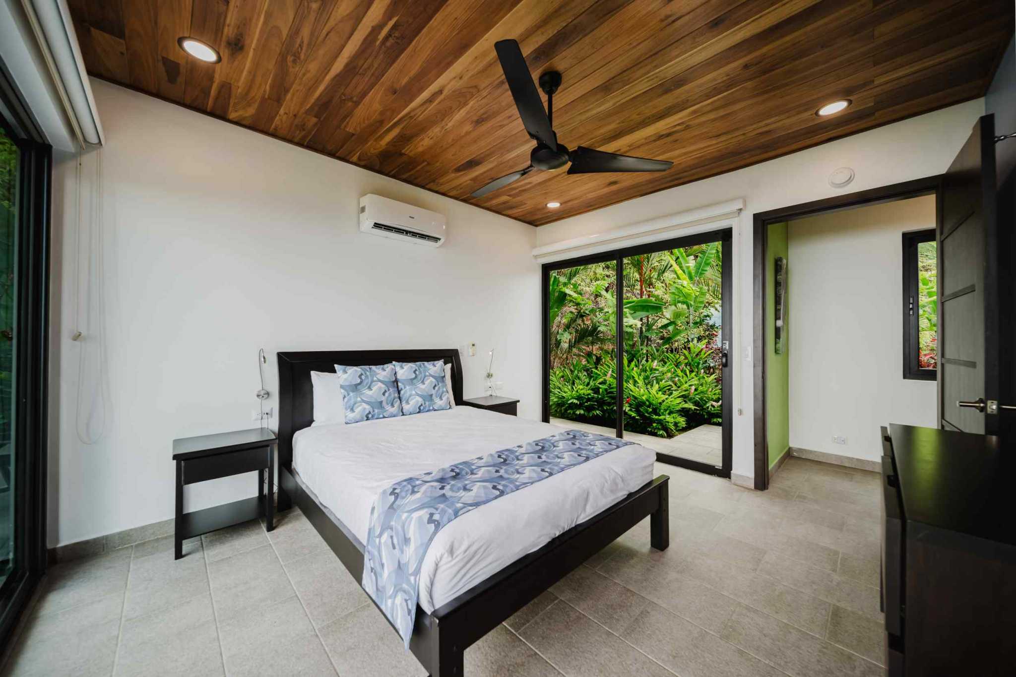 63576-11 Luxury 5-Bedroom Estate with Ocean Views & Infinity Pool in Lagunas Costa Rica