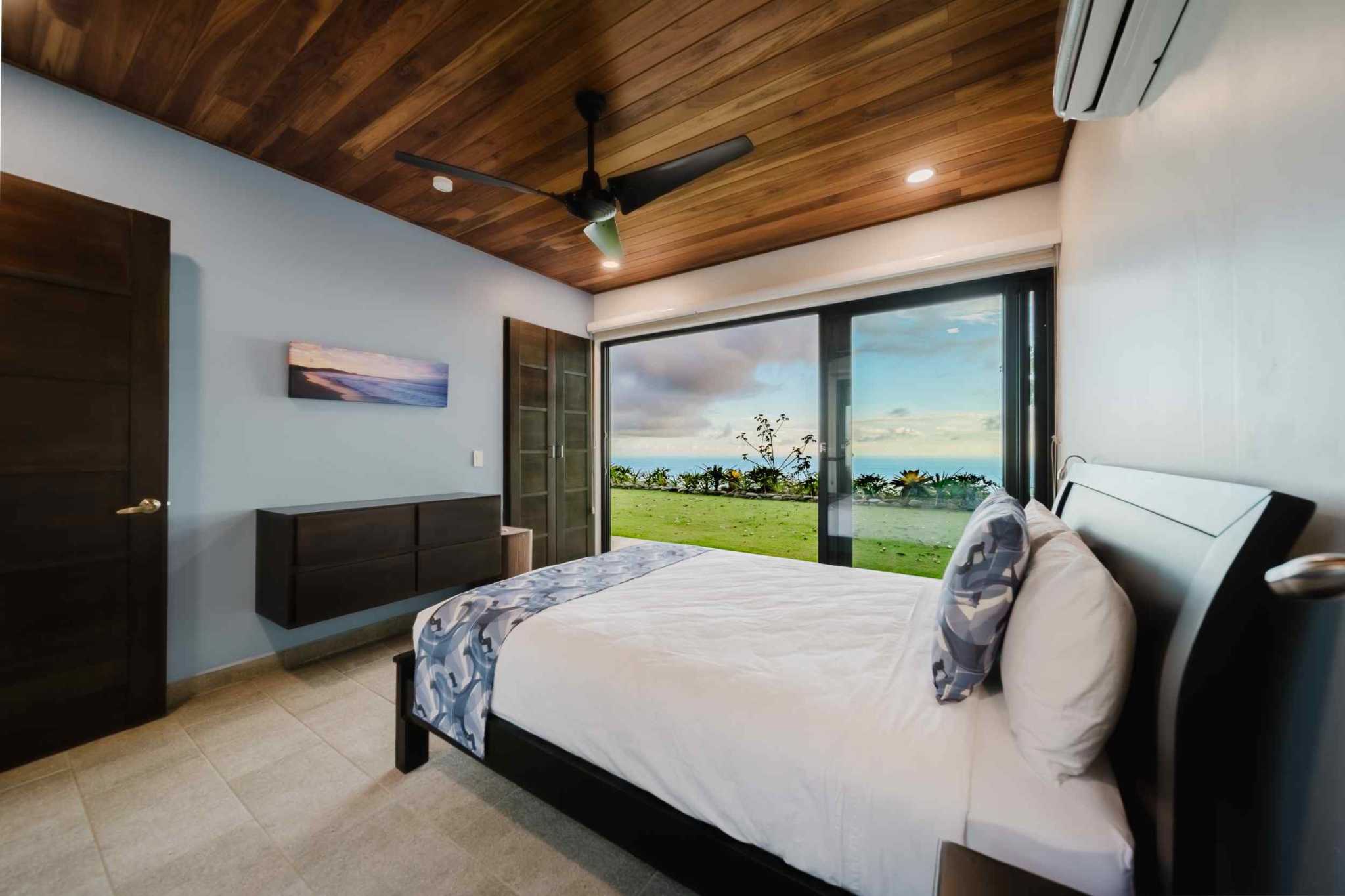 63576-10 Luxury 5-Bedroom Estate with Ocean Views & Infinity Pool in Lagunas Costa Rica