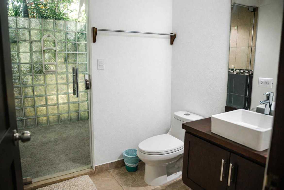 3-Bedroom Home with Pool & Walk-to-Beach, photo 16 of 24