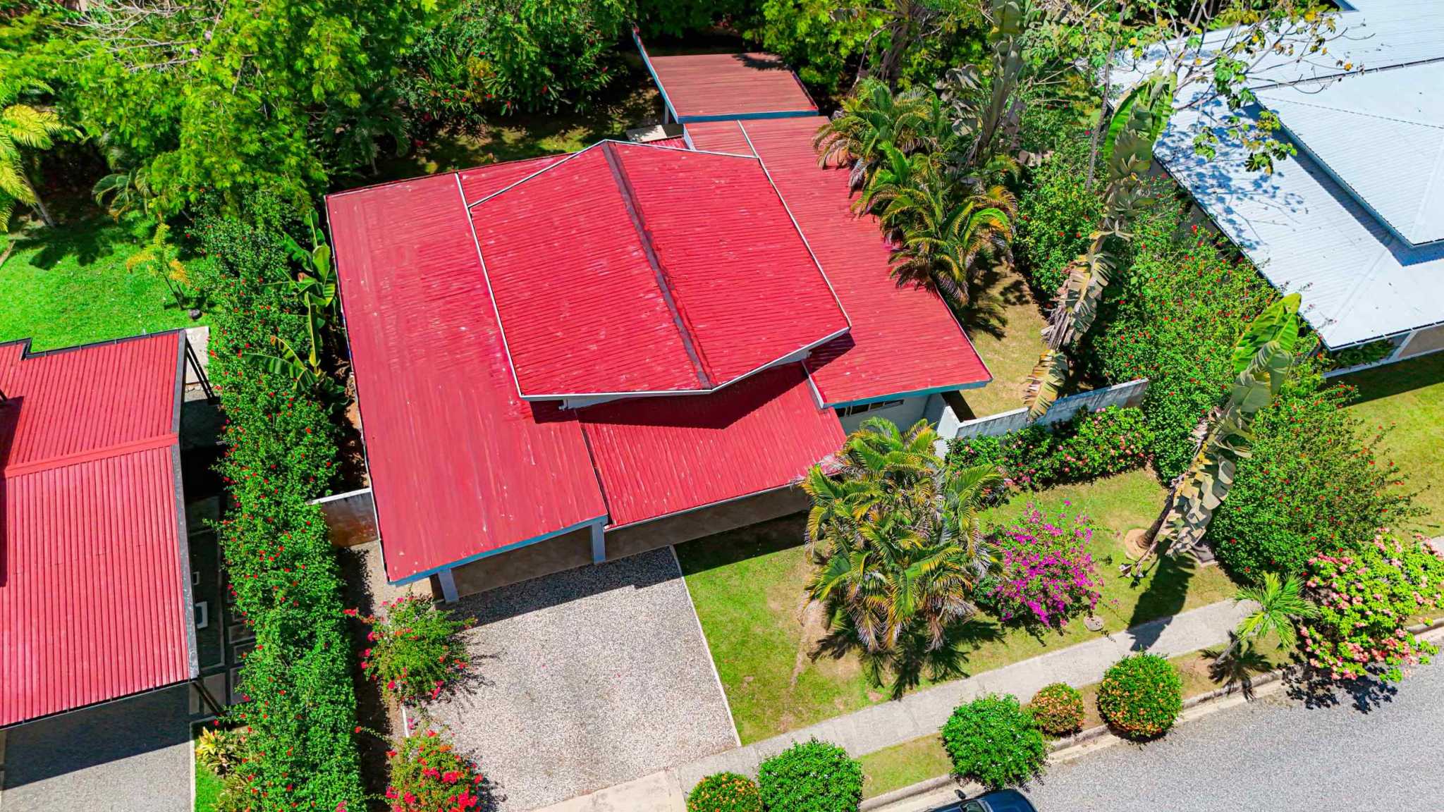 63547-8 Charming 3-Bedroom Home with Pool & Walk-to-Beach in Bahia Ballena Costa Rica
