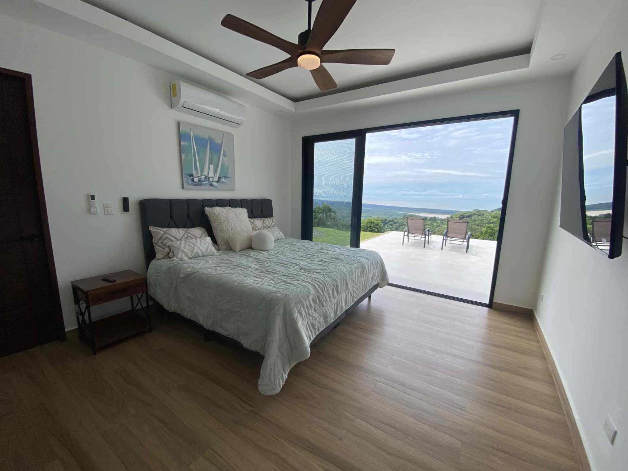 63102-15 Luxury 3-Bedroom Home with Ocean Views & Infinity Pool in Tres Rios Costa Rica