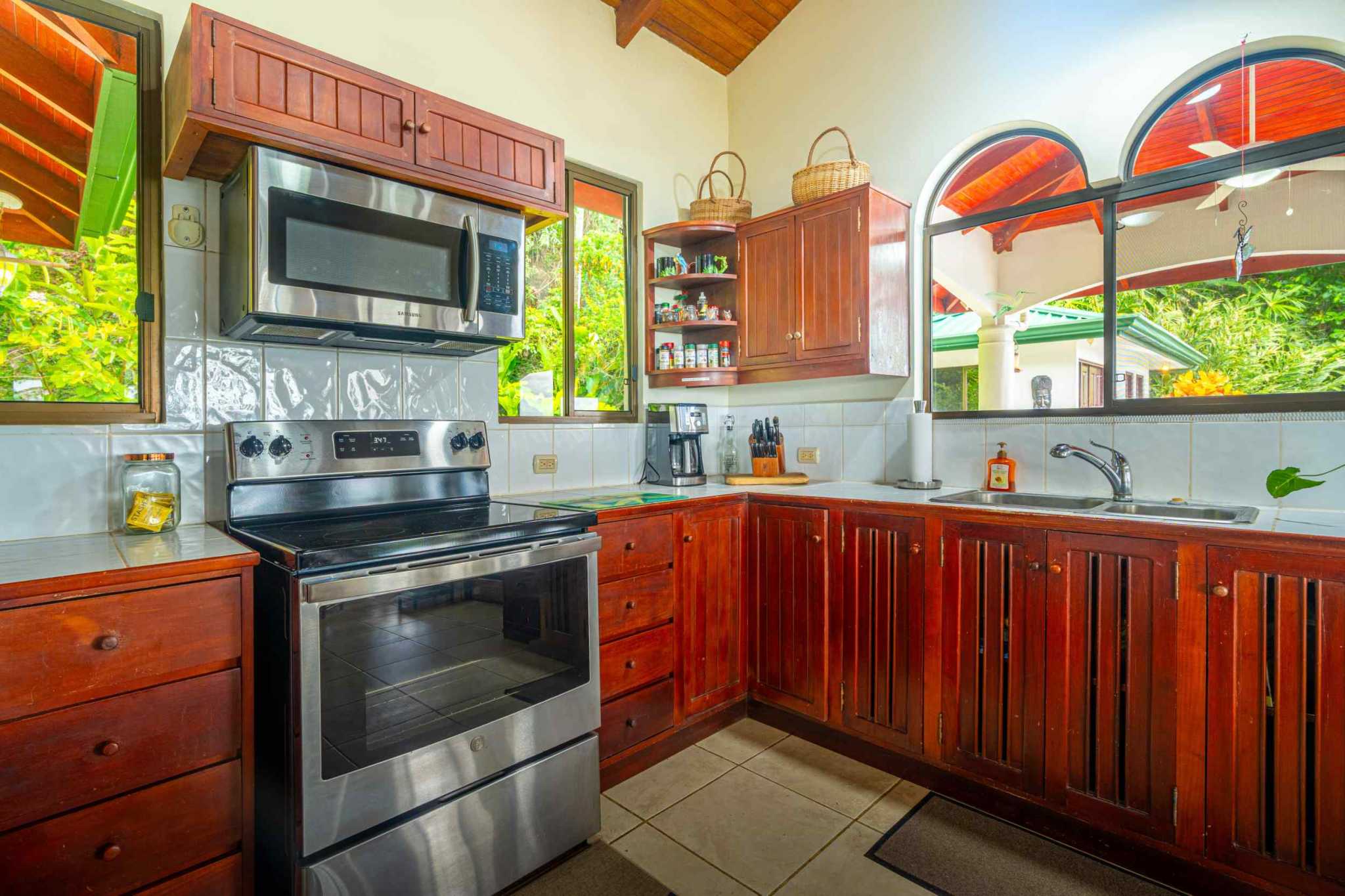 63273-22 Stunning 2-Bedroom Villa with Full Ocean Views & Pool in Tres Rios Costa Rica