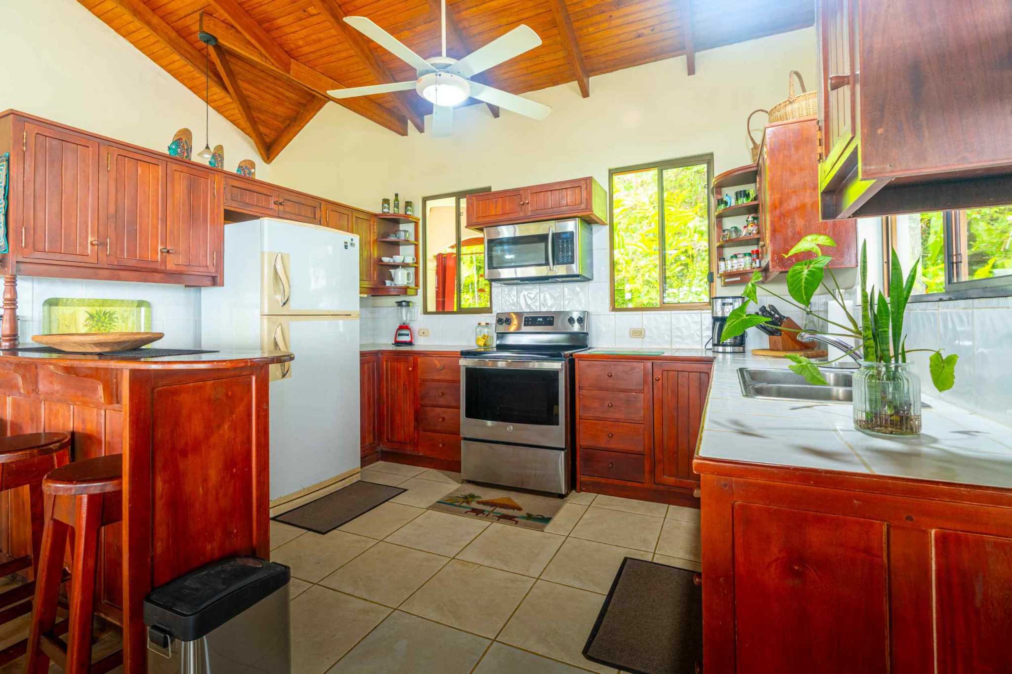 63273-21 Stunning 2-Bedroom Villa with Full Ocean Views & Pool in Tres Rios Costa Rica