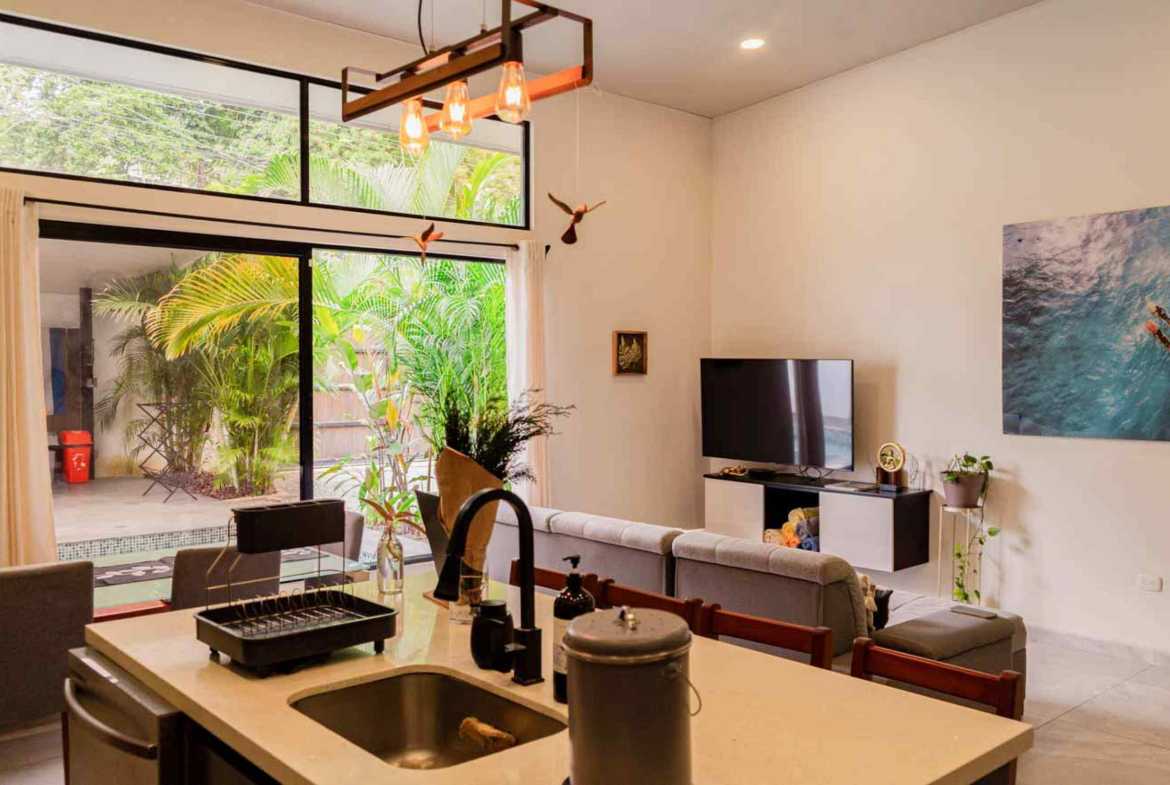 Tropical 4-Bedroom Home with Private Pool & Jungle Creek, photo 14 of 24