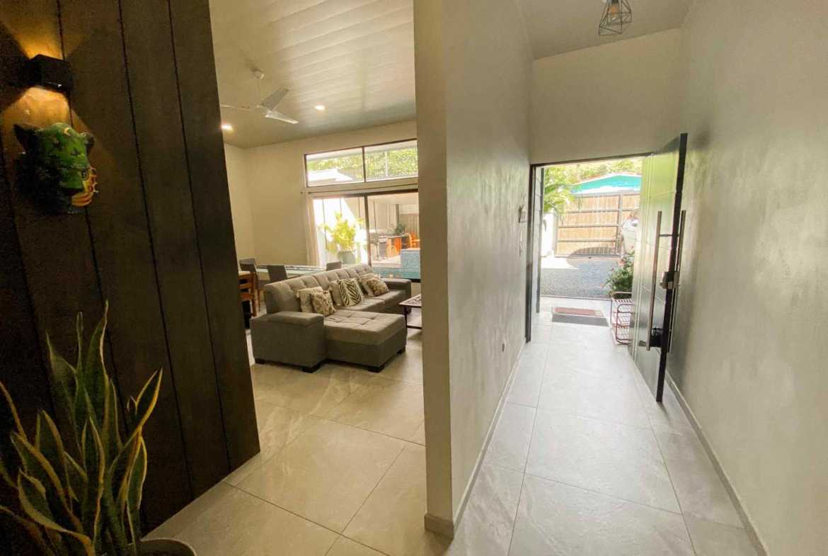 Tropical 4-Bedroom Home with Private Pool & Jungle Creek, photo 4 of 24