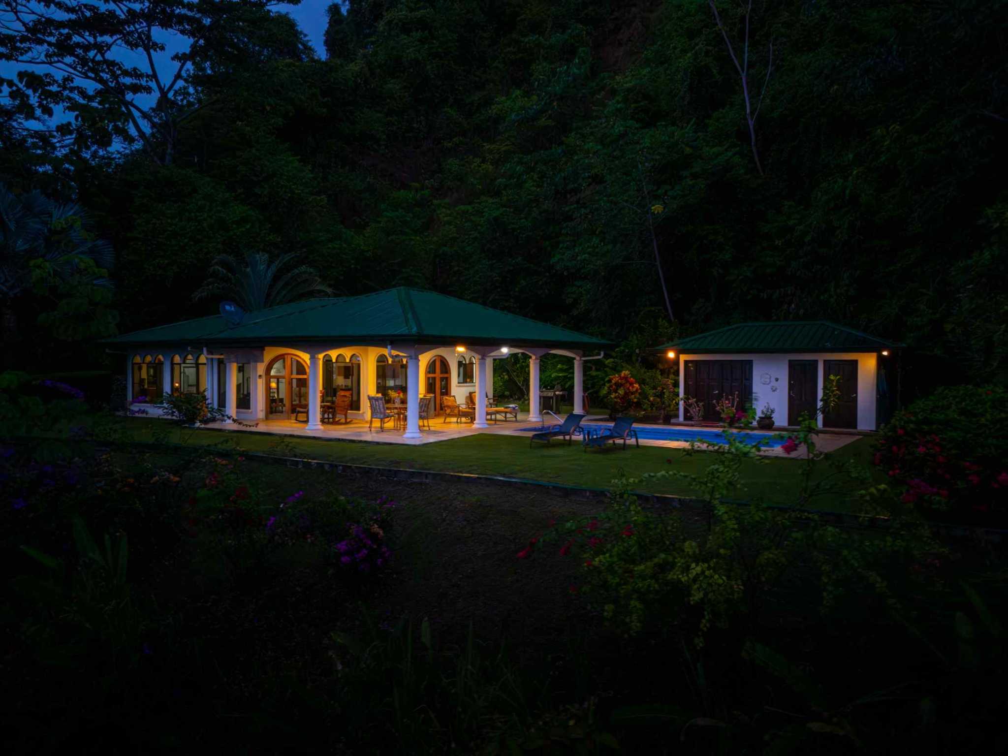 63273-7 Stunning 2-Bedroom Villa with Full Ocean Views & Pool in Tres Rios Costa Rica