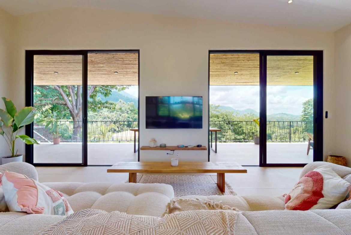 Brand-New 4-Bedroom Home with Pool, Mountain Views & 24/7 Security, photo 18 of 24