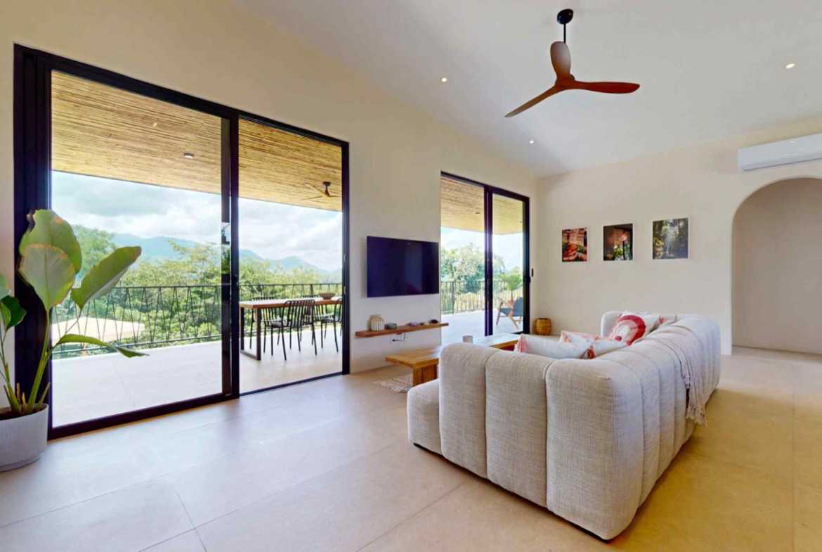 Brand-New 4-Bedroom Home with Pool, Mountain Views & 24/7 Security, photo 16 of 24