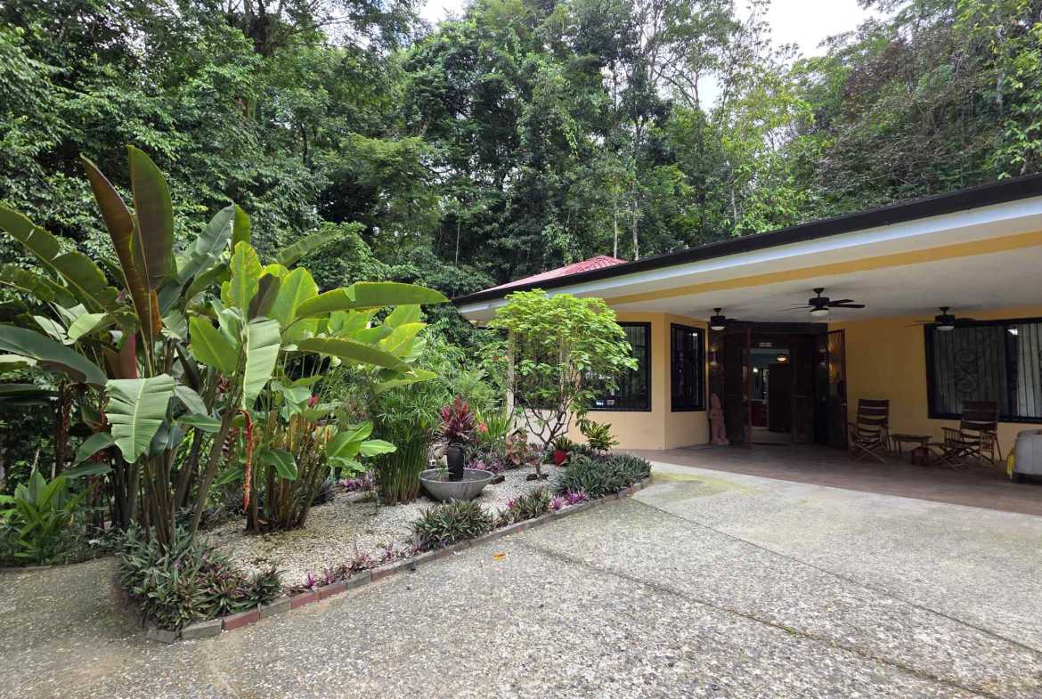 3-Bedroom Jungle Retreat with Private Waterfall, photo 8 of 24