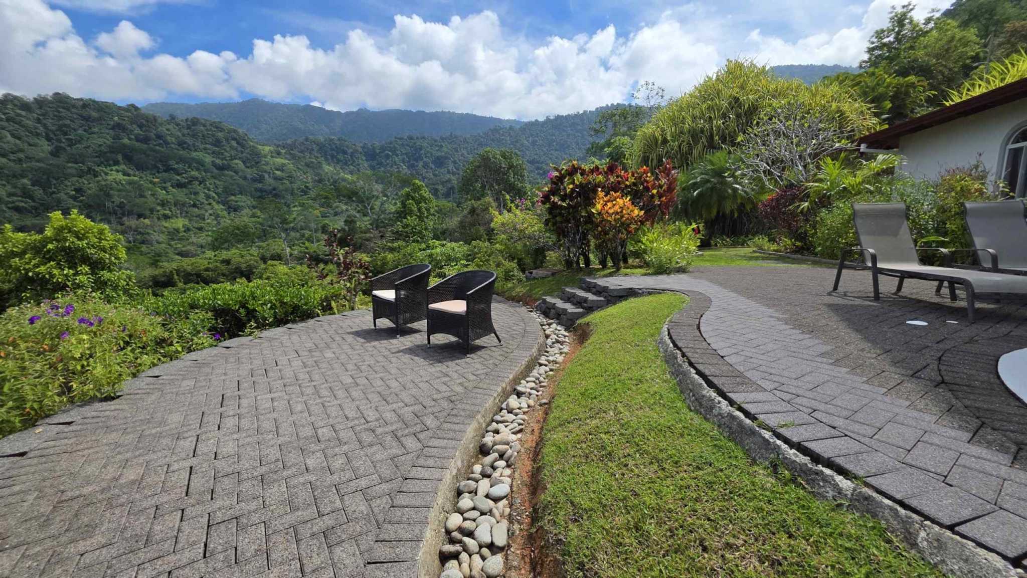 63069-34 Exceptional 4-Bedroom Estate with Ocean & Mountain Views & Pool in Ojochal Costa Rica
