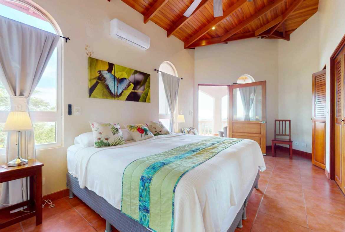 4-Bedroom Estate with Ocean & Mountain Views & Pool, photo 24 of 24