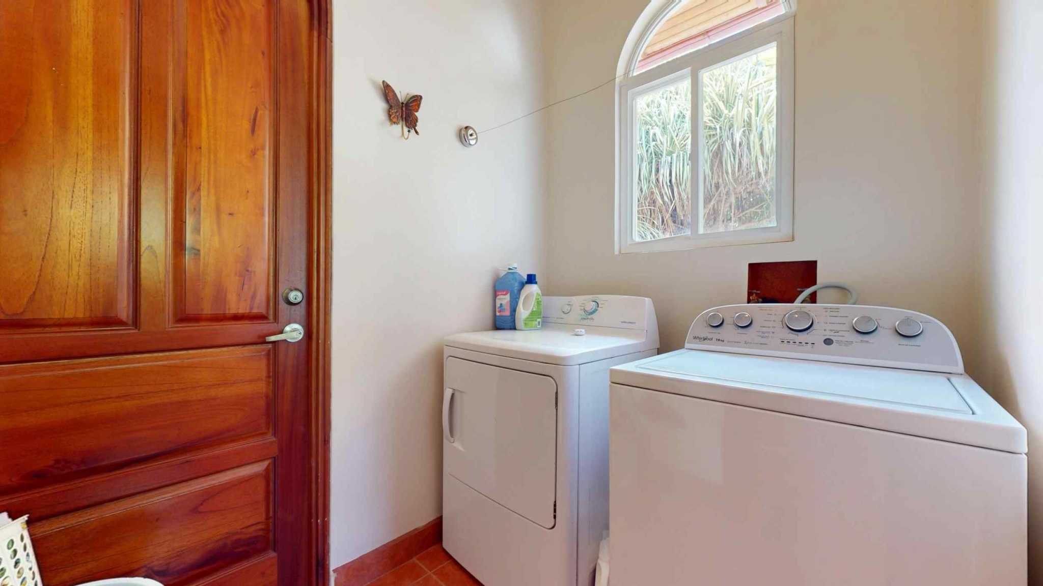 63069-20 Exceptional 4-Bedroom Estate with Ocean & Mountain Views & Pool in Ojochal Costa Rica