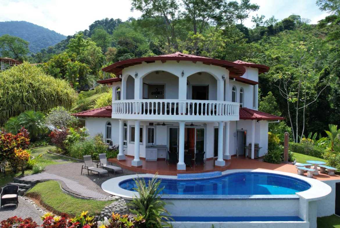 Exceptional 4-Bedroom Estate with Ocean & Mountain Views & Pool in Ojochal Costa Rica