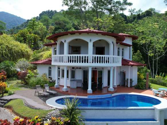 Exceptional 4-Bedroom Estate with Ocean & Mountain Views & Pool in Ojochal Costa Rica