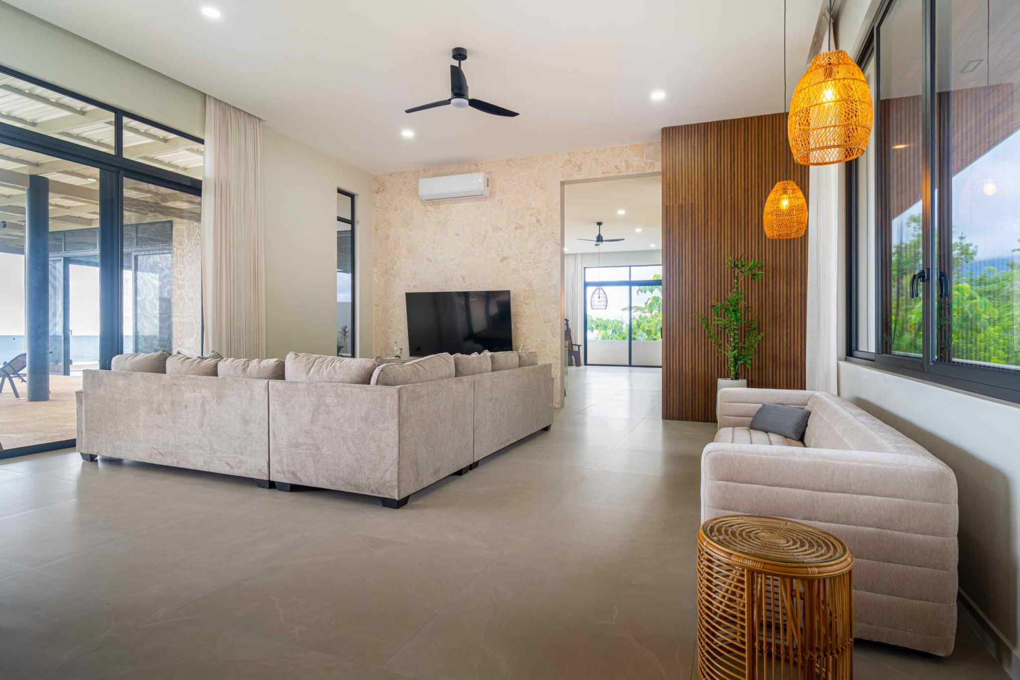 63000-60 Luxury 4-Bedroom Estate with Infinity Pool & Ocean Views in Uvita Costa Rica
