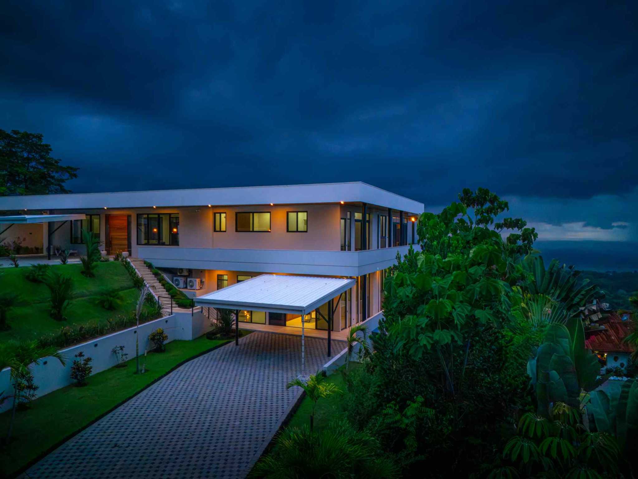 63000-30 Luxury 4-Bedroom Estate with Infinity Pool & Ocean Views in Uvita Costa Rica