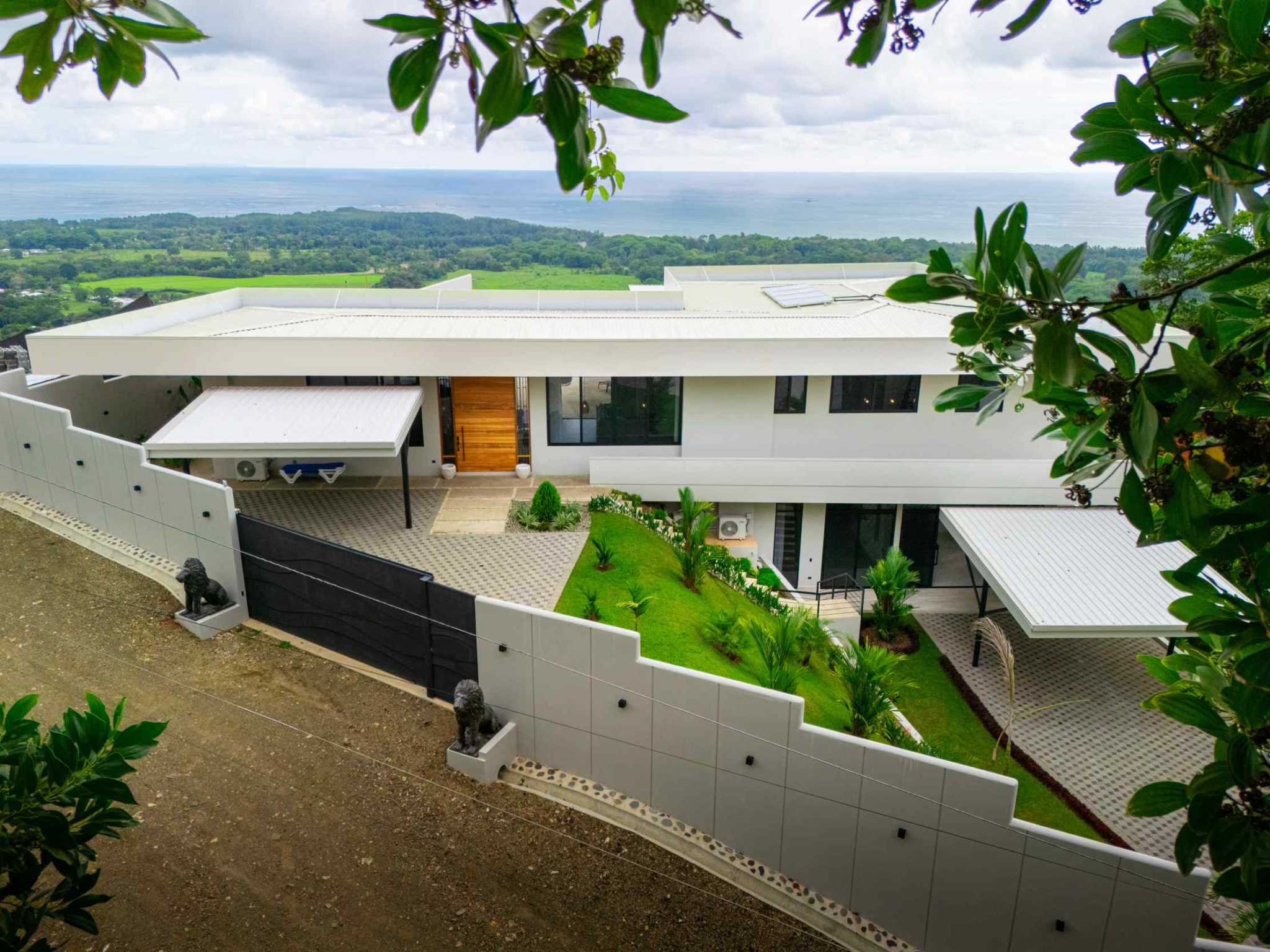 63000-9 Luxury 4-Bedroom Estate with Infinity Pool & Ocean Views in Uvita Costa Rica